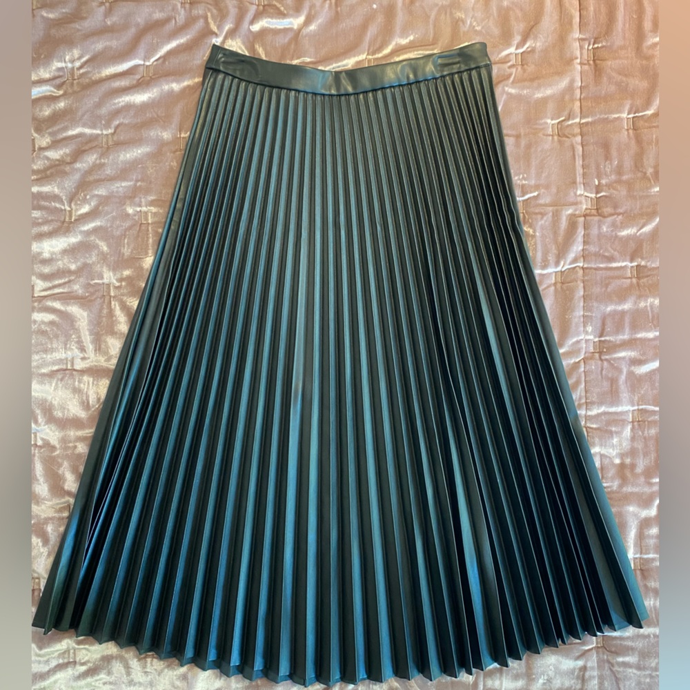 Pleather pleaded maxi skirt
